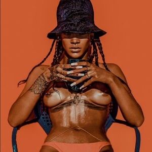 Meet your Posher, Arielle